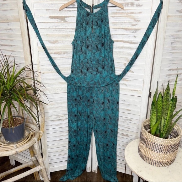 SOFT SURROUNDINGS Sorrento Stretch Jersey Pant Jumpsuit Green Leaves Tropical M - Picture 3 of 8